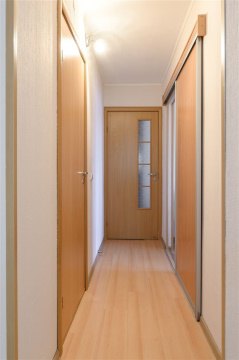 2-к квартира, 10/15 эт., 50м²