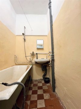 2-к квартира, 5/5 эт., 45м²